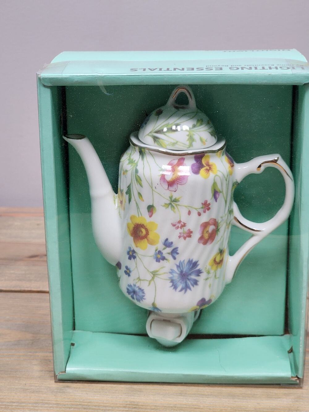 Home Essentials Floral Wall Plug-in Night Light Tea Pot Porcelain home deco